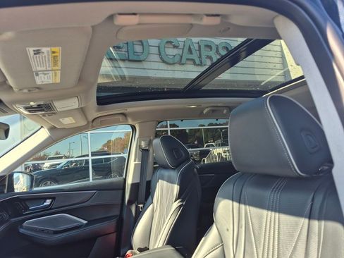 Used 2025 Acura MDX w/ Advance Package image 12