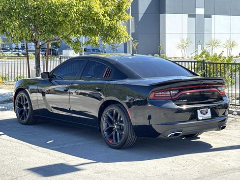 Used 2020 Dodge Charger SXT w/ Blacktop Package RWD image 6