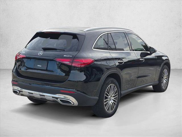 Used 2024 Mercedes-Benz GLC 300 4MATIC image 5