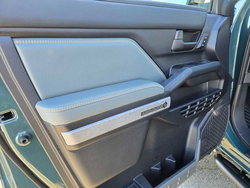 Certified 2025 Toyota 4Runner Trailhunter image 21