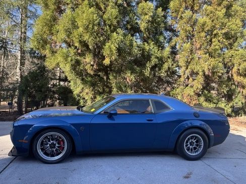 Used 2021 Dodge Challenger SRT Hellcat Redeye image 2