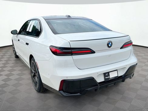 Used 2023 BMW 740i RWD image 8