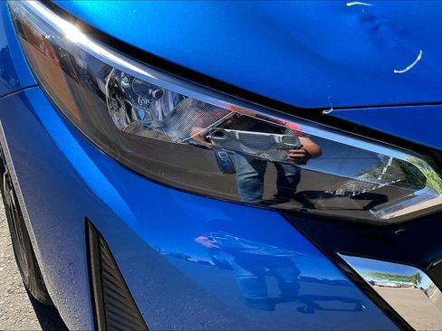 Used 2025 Nissan Sentra SV image 29