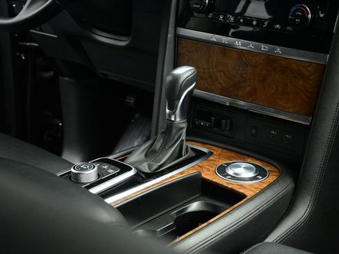 Used 2024 Nissan Armada SL image 36