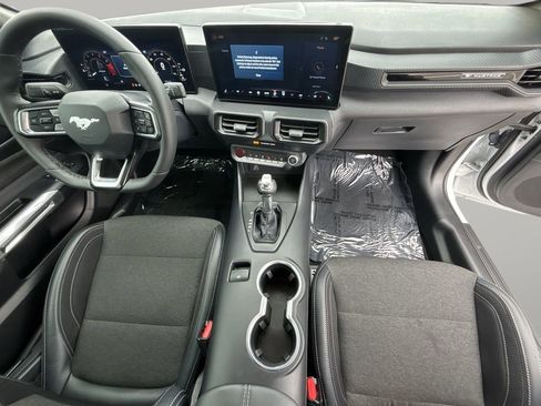Used 2024 Ford Mustang Coupe RWD image 12