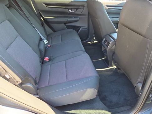 Used 2025 Honda CR-V LX image 17