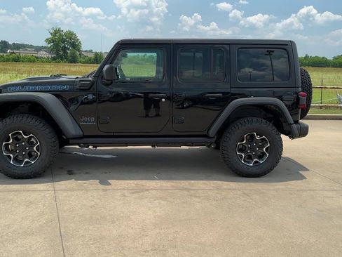 New 2023 Jeep Wrangler Rubicon w/ Cold Weather Group image 5