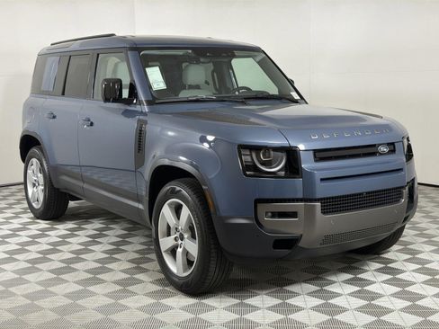 New 2026 Land Rover Defender 110 S image 7