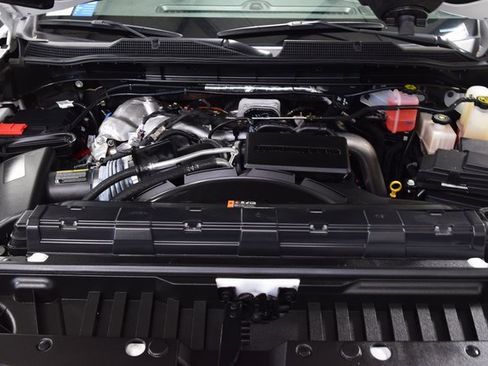 Used 2024 Chevrolet Silverado 2500 Custom w/ Custom Value Package image 32