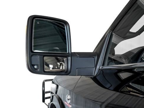 Used 2024 RAM 2500 Limited image 40