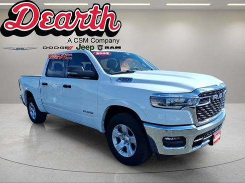 Used 2025 RAM 1500 Big Horn AWD/4WD image 1