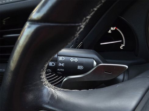 Used 2020 Lexus LS 500 image 35