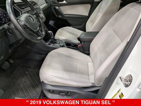 Used 2019 Volkswagen Tiguan SEL AWD/4WD image 12