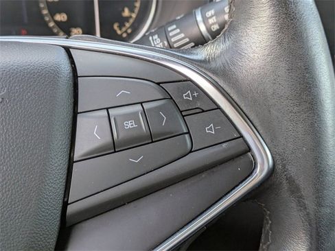 Used 2022 Cadillac XT5 Luxury image 27