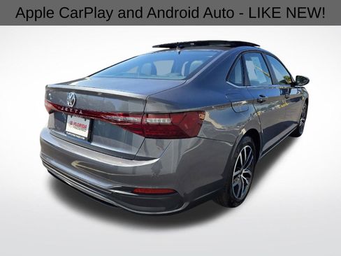 Used 2025 Volkswagen Jetta SE image 9