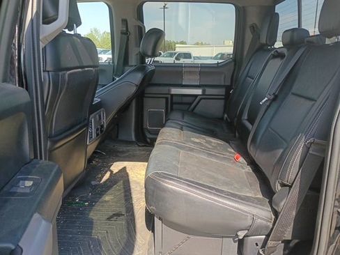 Used 2019 Ford F250 Lariat w/ Chrome Package image 30