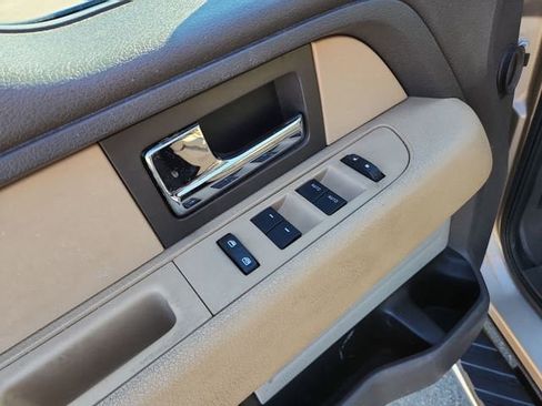 Used 2013 Ford F150 XLT w/ XLT Chrome Pkg image 19