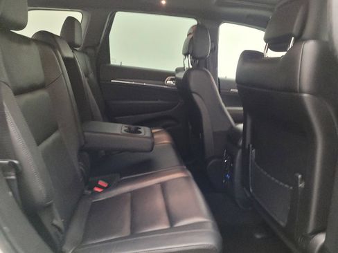 Used 2022 Jeep Grand Cherokee Limited AWD/4WD image 19