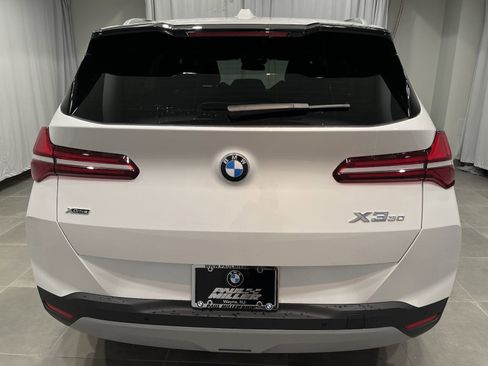Used 2025 BMW X3 xDrive30i w/ Convenience Package image 5
