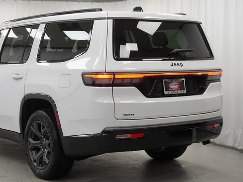 New 2026 Jeep Grand Wagoneer Limited w/ Premium Group II image 12