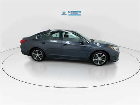 Used 2016 Subaru Legacy 2.5i Limited image 3