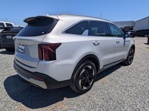 Used 2025 Kia Sorento EX w/ EX Panoramic Sunroof Package AWD/4WD image 5