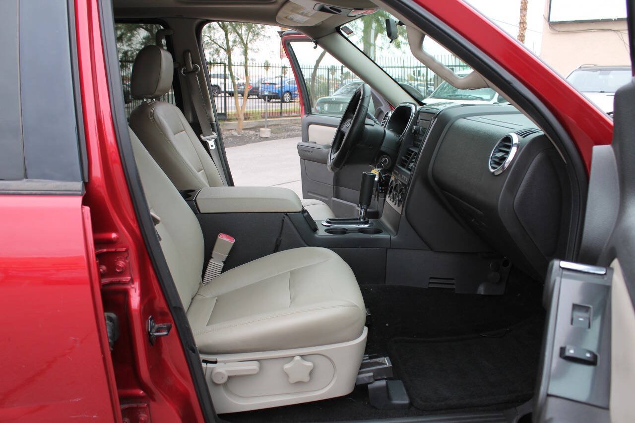 Used 2008 Ford Explorer XLT AWD/4WD image 38