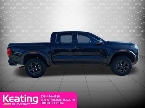 Used 2025 GMC Canyon Elevation w/ Convenience Package RWD image 4