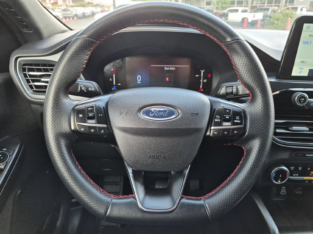 Used 2025 Ford Escape ST-Line AWD/4WD image 23