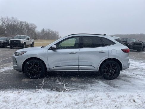 Used 2023 Ford Escape ST-Line Elite w/ Premium Technology Package image 10