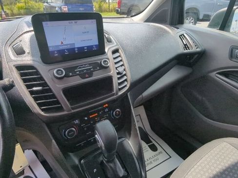 Used 2019 Ford Transit Connect XLT FWD image 16