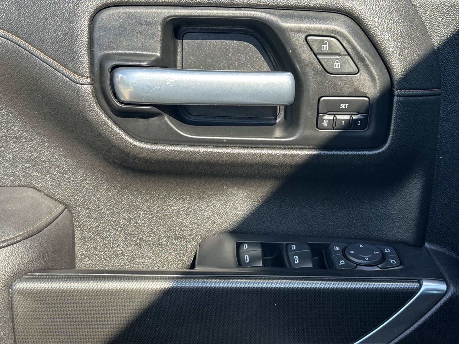 Used 2021 GMC Sierra 1500 AT4 w/ AT4 Premium Package AWD/4WD image 18