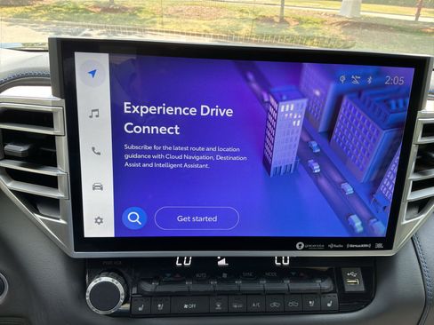 Used 2023 Toyota Tundra Platinum AWD/4WD image 24