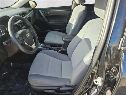 Used 2015 Toyota Corolla L image 14