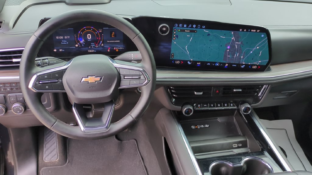 Used 2025 Chevrolet Tahoe LT RWD image 17