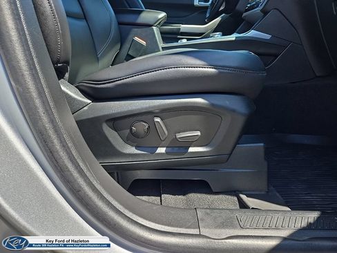 Certified 2023 Ford Explorer XLT w/ Equipment Group 202A AWD/4WD image 27
