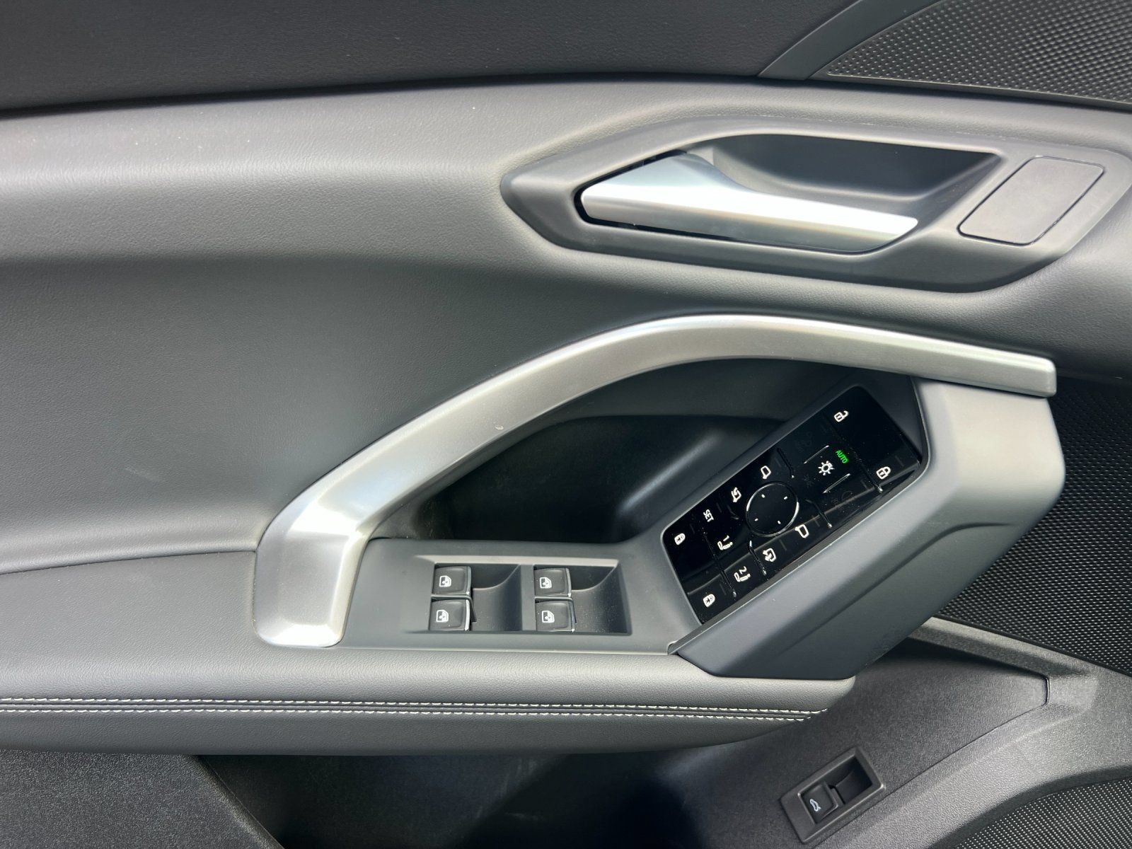 New 2026 Audi Q5 Premium AWD/4WD image 11