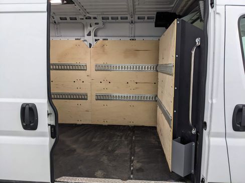 Used 2024 RAM ProMaster 2500 w/ Safety Group image 19