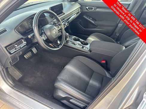 Used 2025 Honda Civic Sport image 13