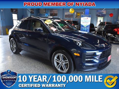 Used 2019 Porsche Macan AWD/4WD image 1