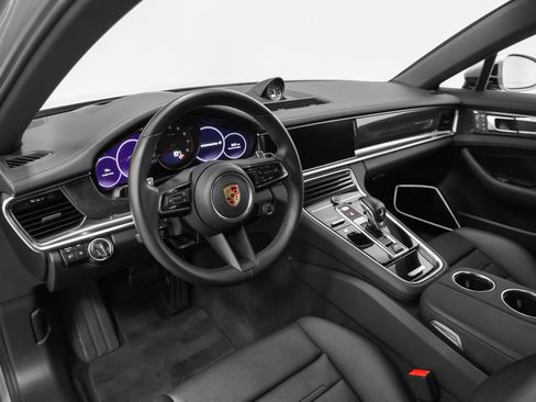 Certified 2023 Porsche Panamera 4 Platinum Edition AWD/4WD image 4