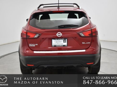 Used 2017 Nissan Rogue Sport SL w/ SL Premium Package image 19