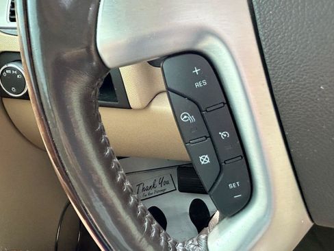 Used 2009 Cadillac Escalade AWD image 21