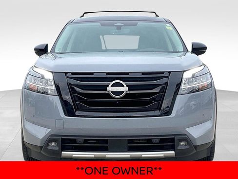 Used 2023 Nissan Pathfinder SL w/ SL Premium Package image 5