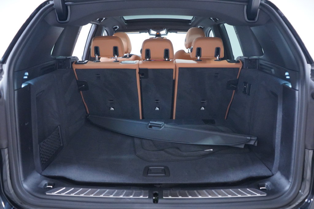 Used 2024 BMW X3 xDrive30i w/ M Sport Package AWD/4WD image 26