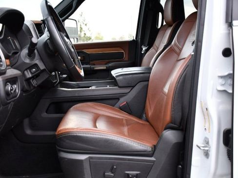 Used 2023 RAM 2500 Limited image 14