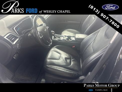 Used 2016 Ford Fusion Titanium FWD image 4