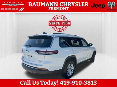 Used 2023 Jeep Grand Cherokee L Laredo w/ Luxury Tech Group I AWD/4WD image 5