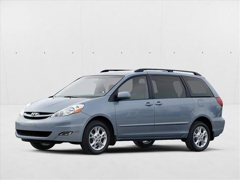 Used 2008 Toyota Sienna CE image 1