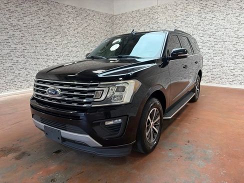 Used 2019 Ford Expedition XLT w/ Equipment Group 202A RWD image 3